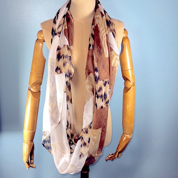 Summer light shawl - Picture 10 of 15